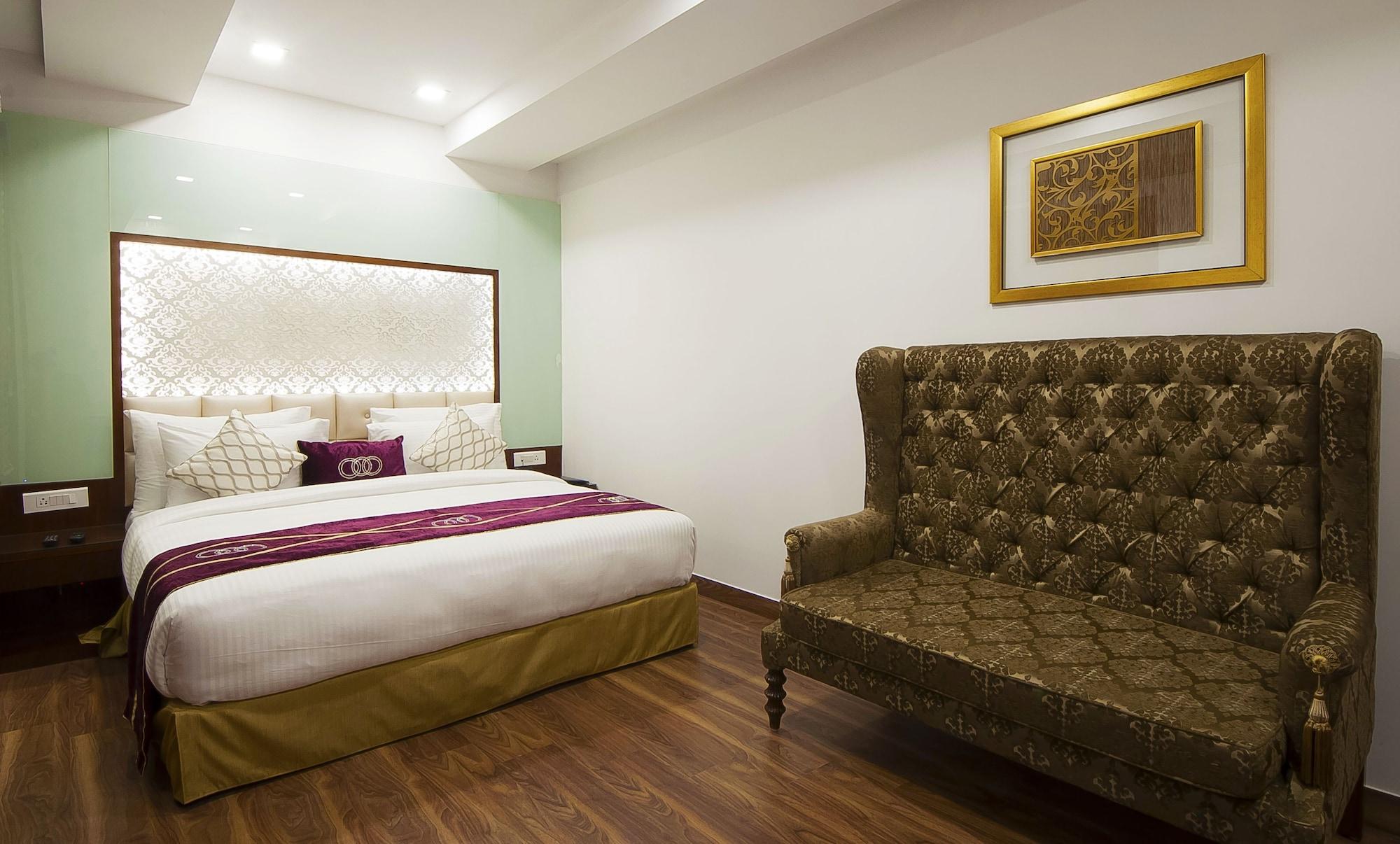 Hotel Swaran Palace Delhi  Bagian luar foto