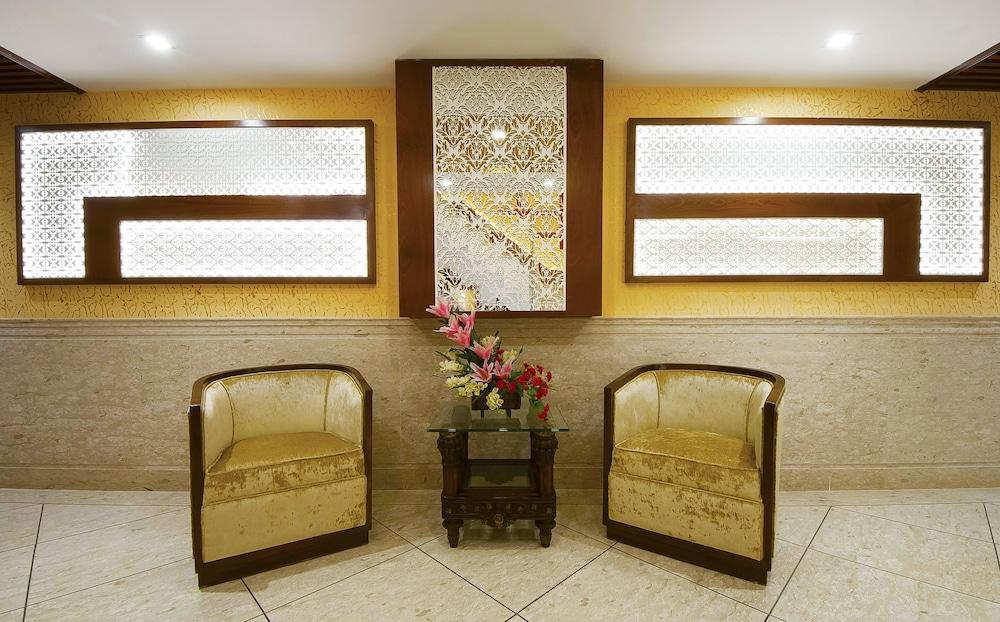 Hotel Swaran Palace Delhi  Bagian luar foto