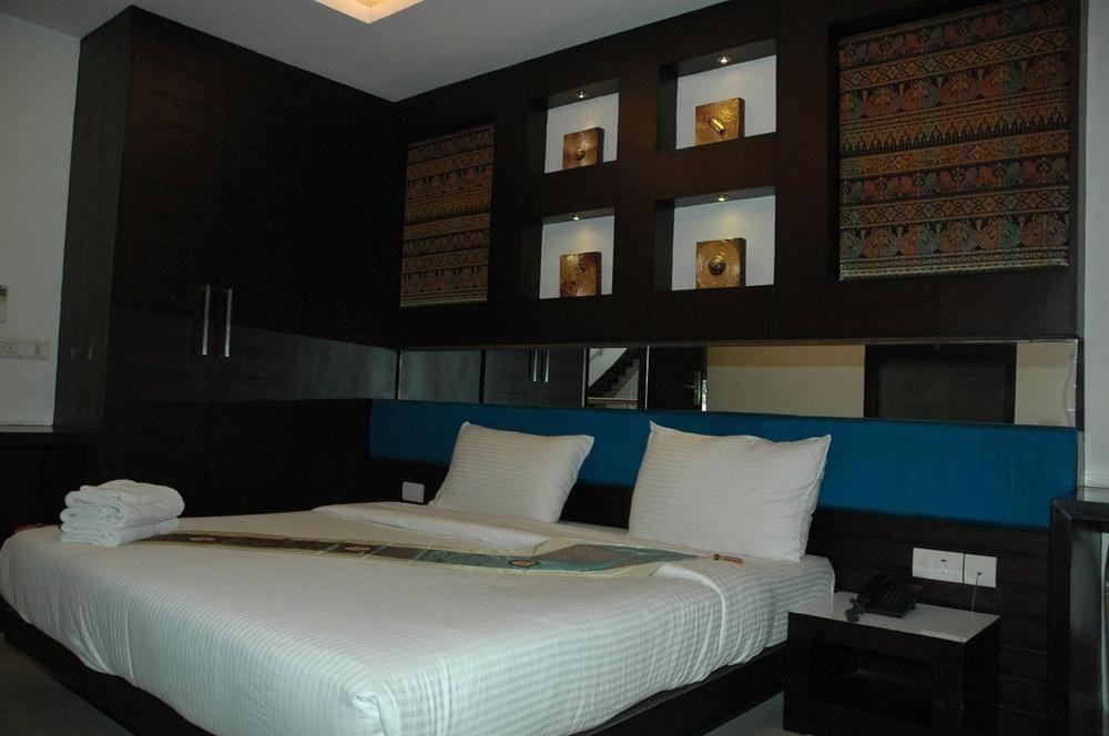 Hotel Swaran Palace Delhi  Bagian luar foto