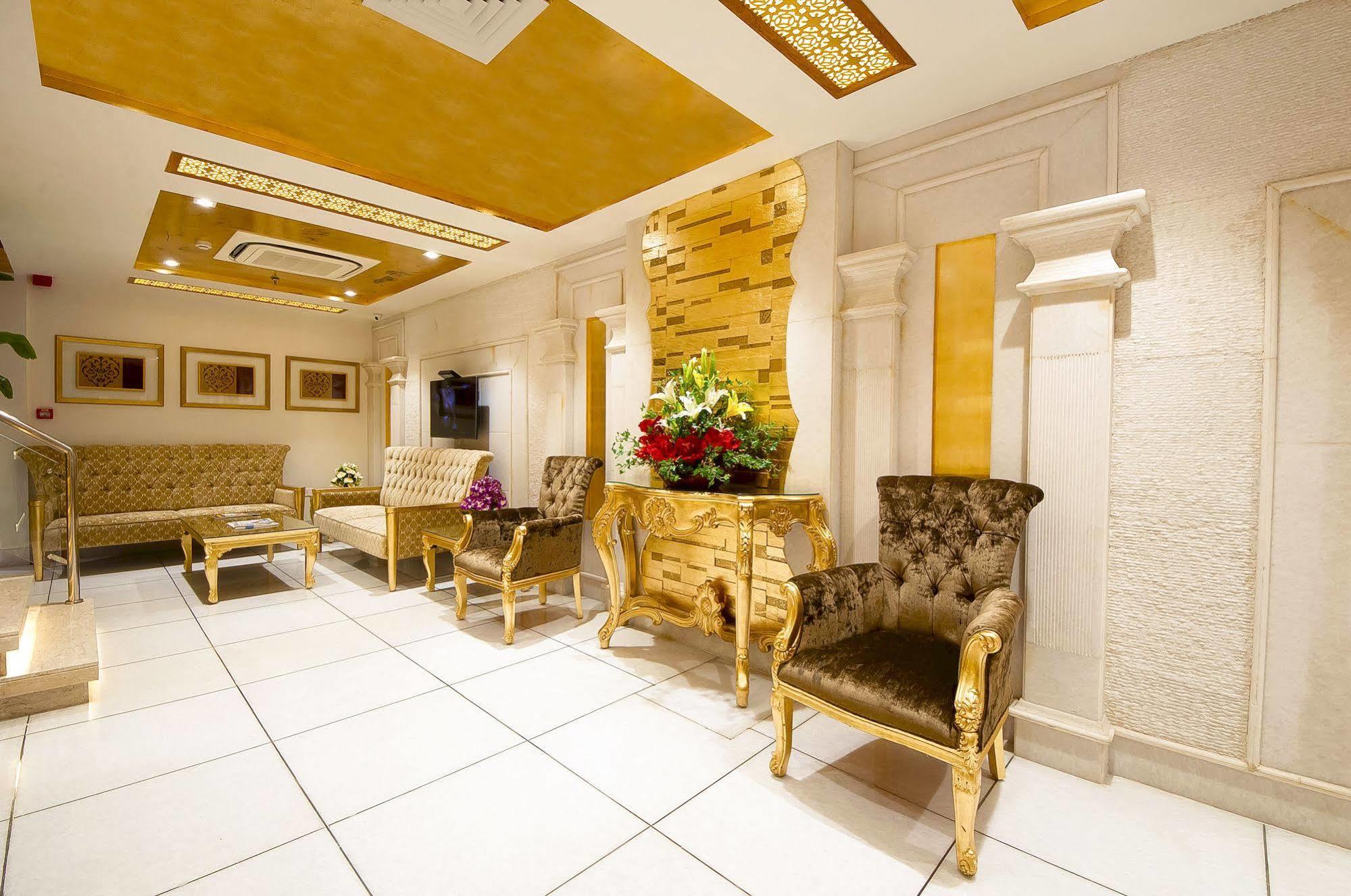 Hotel Swaran Palace Delhi  Bagian luar foto